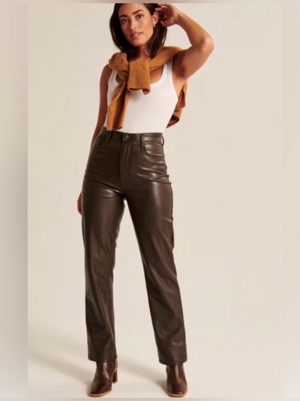 Abercrombie & Fitch 90s Straight Ultra High Rise Faux Leather Pants Size 8